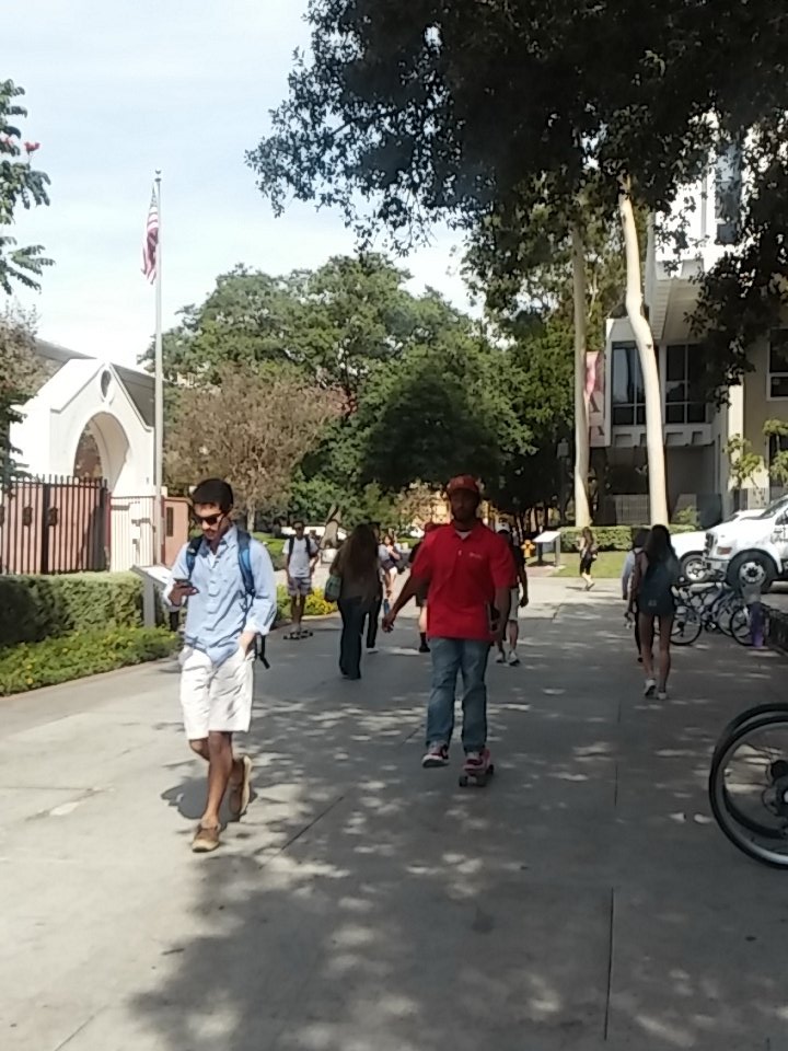 abaprod's tweet photo. save me from the heat before I get to class. #cntv101 https://t.co/VAOJXUyj8g