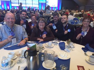 Great show of support for Northern Gateway at #AUMA2016. A motion to support the project passed at 96%.