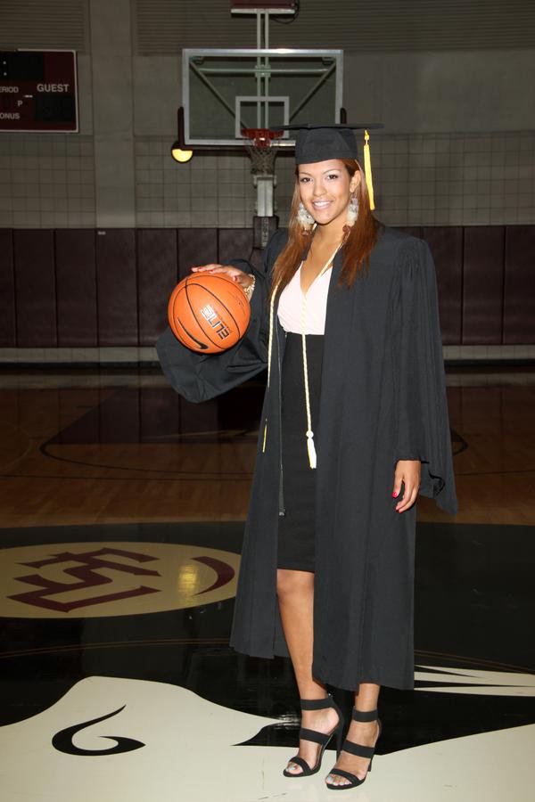 ChiHoopsExpress's tweet photo. #CHE💪 🏀 - Special happy birthday wishes to FSU alum @MsMorGan_JOnES one of the best I have every coached. #DEBO4Life #McDonaldsAllAmerican https://t.co/alWm9uXoG9