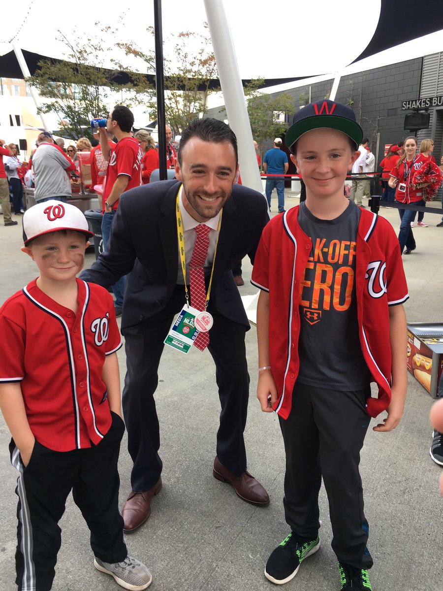 InovaTracy's tweet image. Great way to start the day w @masnKolko @Nationals #OnePursuit #MadeForOctober