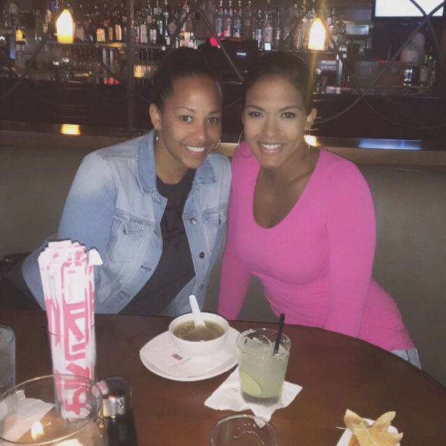 ChiHoopsExpress's tweet photo. #CHE💪 🏀 - Special happy birthday wishes to FSU alum @MsMorGan_JOnES one of the best I have every coached. #DEBO4Life #McDonaldsAllAmerican https://t.co/alWm9uXoG9