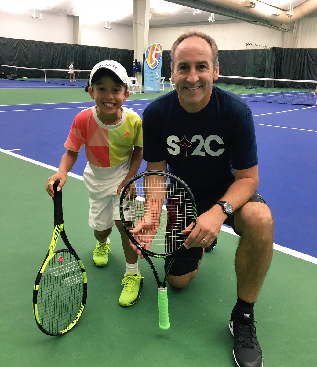 FSSportsClub's tweet photo. The #FSCoolOctober tennis marathon is in full swing! Come watch from 2 - 6 pm then stay for the happy hour + auction supporting @bswhealth https://t.co/A0J7Bu1ifj