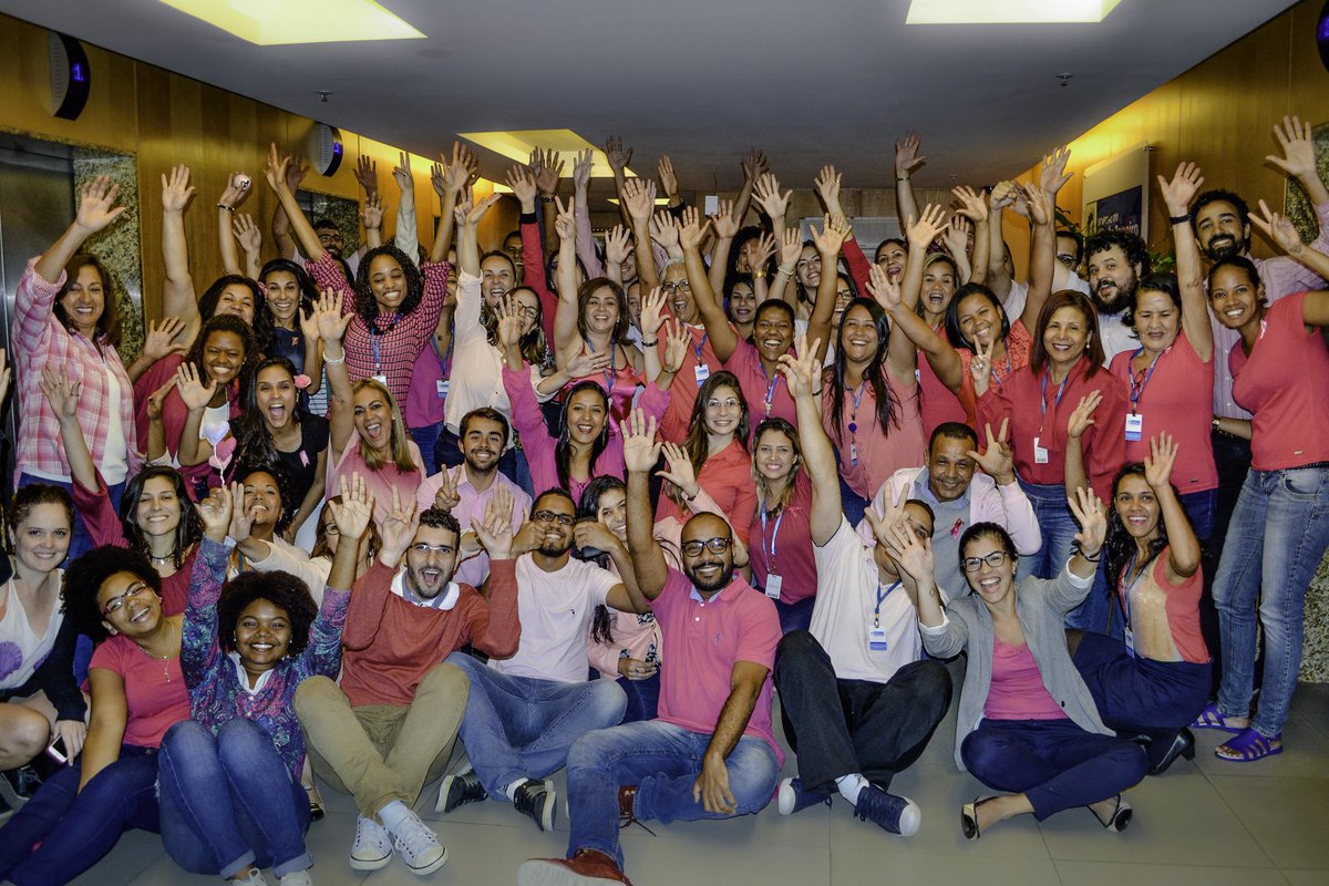 EsporteGovRJ's tweet photo. Nós da #Seelje e do #CaminhoMelhorJovem estamos juntos na Campanha de Prevenção do Câncer de Mama e do Colo do Útero! #OutubroRosa https://t.co/Icd0nmtxXE