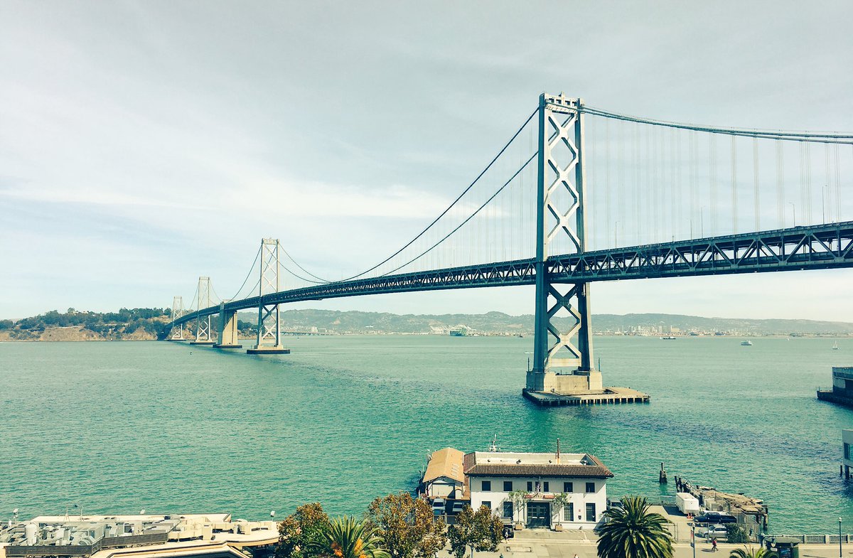 GaldoRobert's tweet photo. Google terrace view #DF16 #passionatelydigital #digitaladdicts https://t.co/7qSD0II6Z9