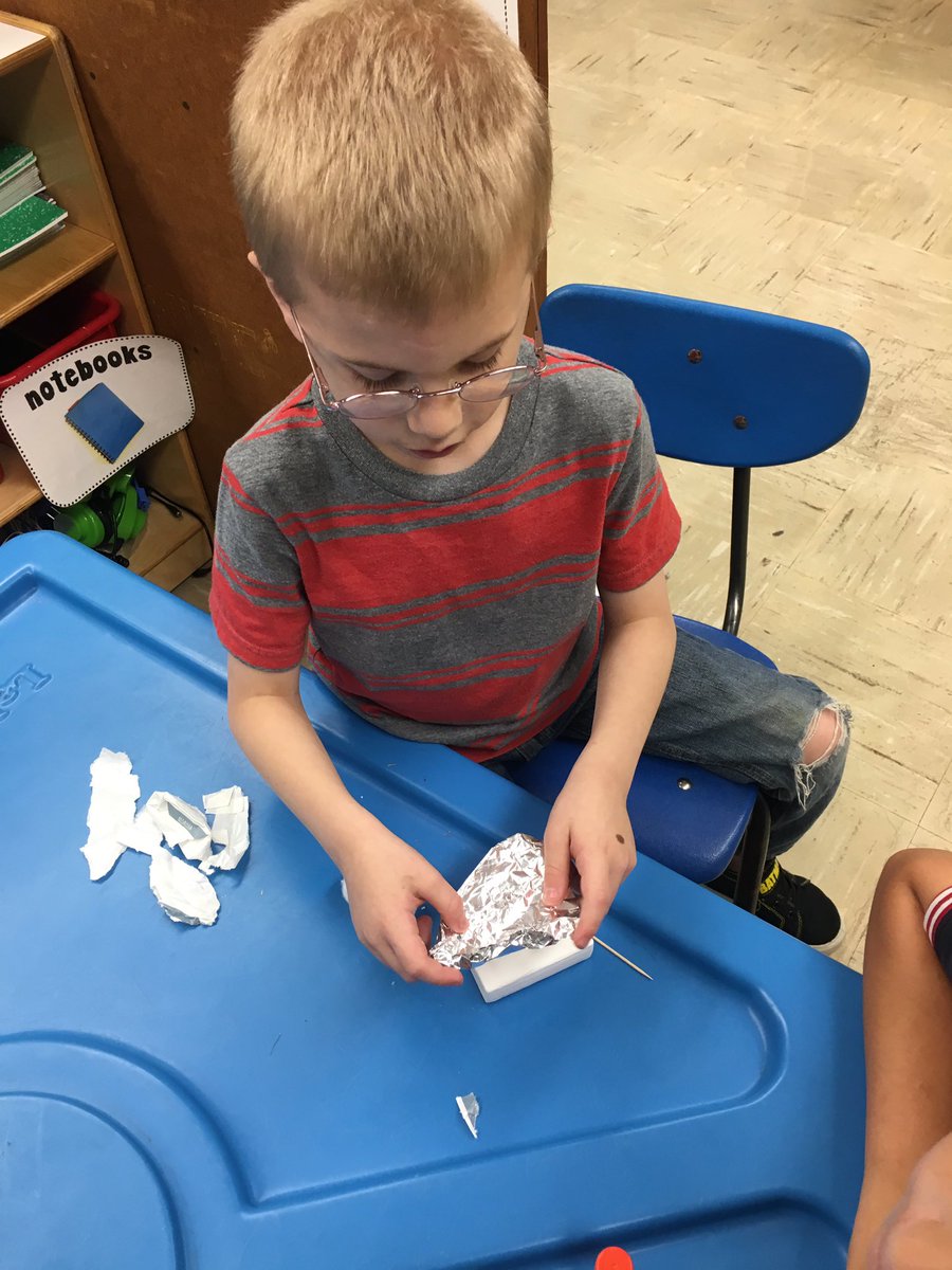 MandyLuce1's tweet photo. STEM challenge#2 Will our Columbus boats float? @MissRowe2 #easd13 https://t.co/A9b6qpbbXf