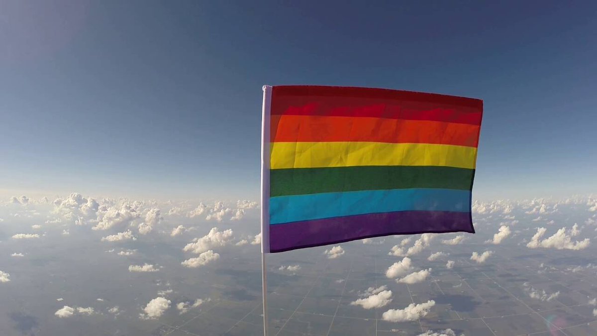 GLEEPwCDE's tweet photo. First pride flag in space. https://t.co/UsejvbaRJB #lgbt #diversity #pride #flag https://t.co/snp1fpqPoE