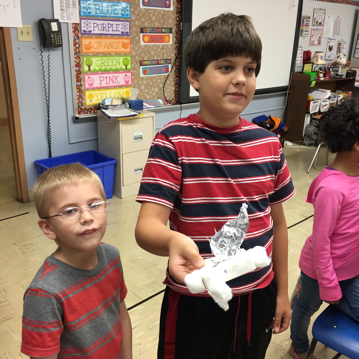 MandyLuce1's tweet photo. They all floated! @MissRowe2 @easd13 https://t.co/Em4qZWtPyd