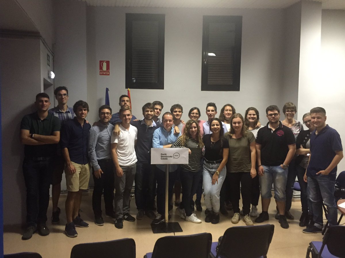 JNCCampTGN's tweet photo. Fem assamblea ordinària,per encarar amb ganes,força i il·lusió el nou curs polític intens que tindrem #generacioestat #seguim @JNCatalunya https://t.co/iwatywSCUk