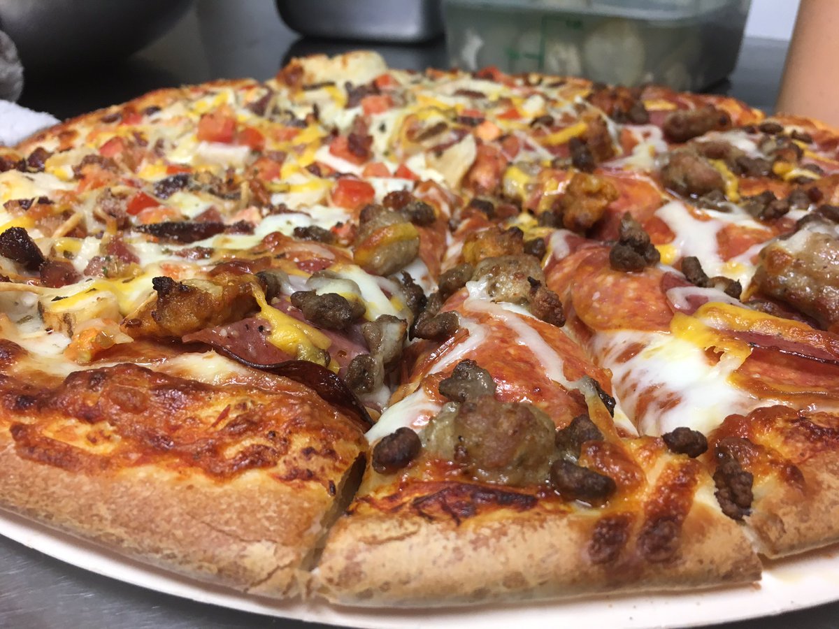 Papa Murphy's came to PCK today! <a href="/ChefMiyahara/">Michael Miyahara</a> ... Apparently we have a perfect pizza oven on board!