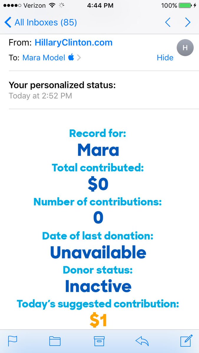 mars_baars's tweet image. Could @HillaryClinton's campaign be more obnoxious? Stop👏🏼asking👏🏼me👏🏼for👏🏼money👏🏼. The #DisappearingMiddleClass would appreciate it.