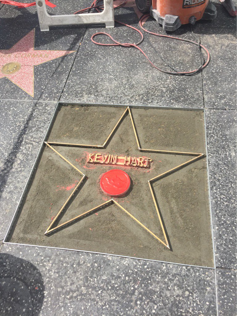 ChristieAnglade's tweet photo. @KevinHart4real https://t.co/vUaHogiNWr