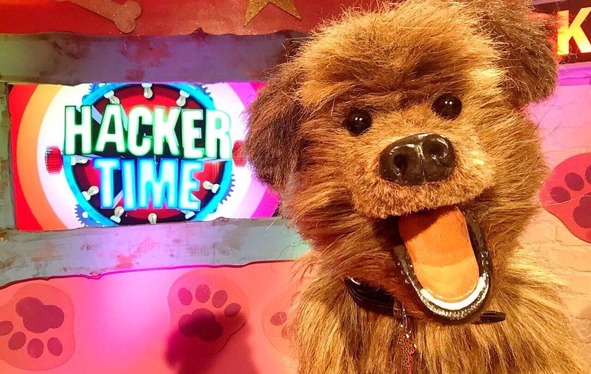 Retweet if you think they should feature me and my top notch show one day on #Gogglebox