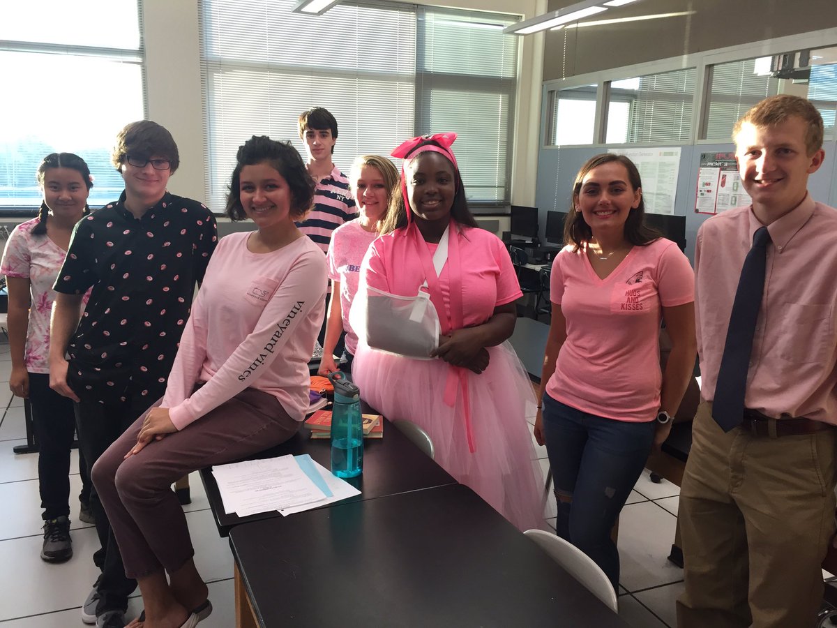 AP_JonesHCPS's tweet photo. #AHSHomecoming2016 https://t.co/rNZJL31mF5