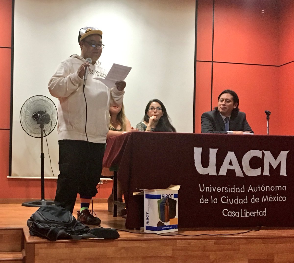 uacm_ingenieros's tweet photo. Y para terminar, vino el amigo del Chicarcas #ECI2016 https://t.co/2PrJvDwnAv