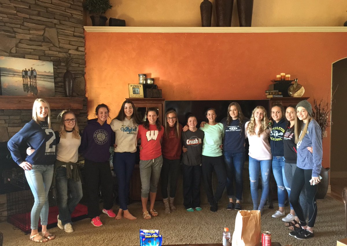 So much love for team bonding!💙💛 #mhsvolleyball2k16
