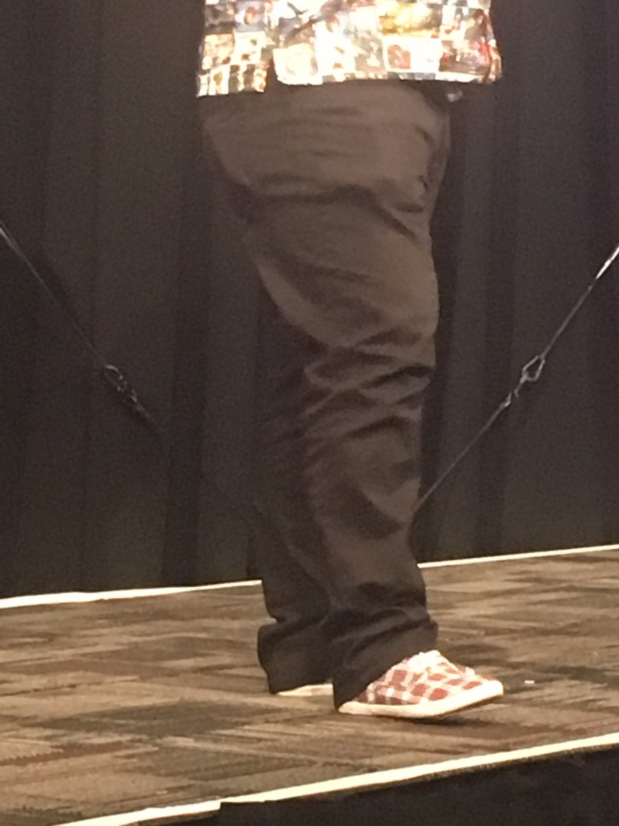 pressplaypres's tweet photo. Just spotted during judging of #ComedyNight winner #psauk #psaireland #MEGA2016 - @TheStuartHarris may in kult- ba' check oot tha shuz! https://t.co/iw2Uo0OEfh