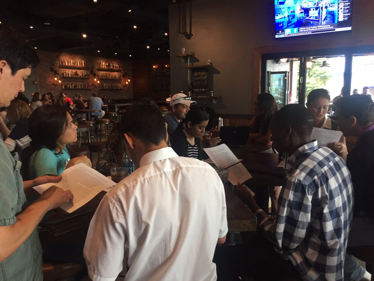 matrotz's tweet photo. #jeffcunningham @USF_Reclaim prof brings @water4point0 imaginary line article to happy hour. Love. @flintwaterstudy https://t.co/mWLSDqfphn