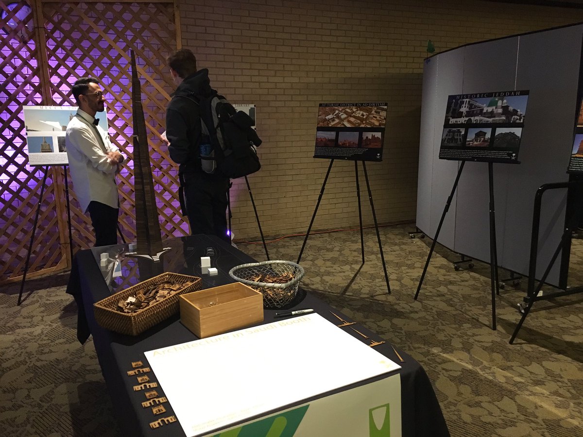 Exploresaudi16's tweet photo. Architecture Exhibition booth

#ExploreSaudi16
#Explore_Saudi https://t.co/NFRi6bHk5E
