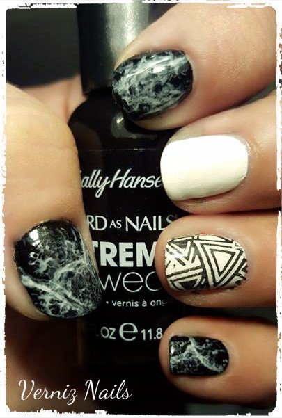 VernizNails's tweet photo. Day 7 of 31 Day Nail Art Challenge. #nails #nailsdid #nailsmagazine #nailswag #nailstagram #nailart #unhas #nailpolishaddict #sallyhanson https://t.co/QtSwIgrAh4