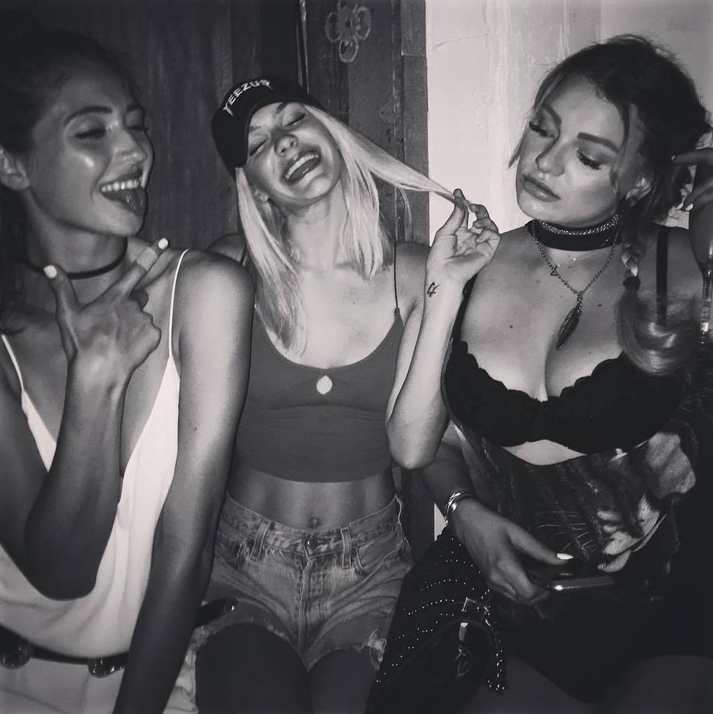41OceanClub's tweet photo. Finally Friday! Let's get weird tonight, Santa Monica! @lojeannee #41ocean #partytime #santamonica https://t.co/mLqgsaeq22