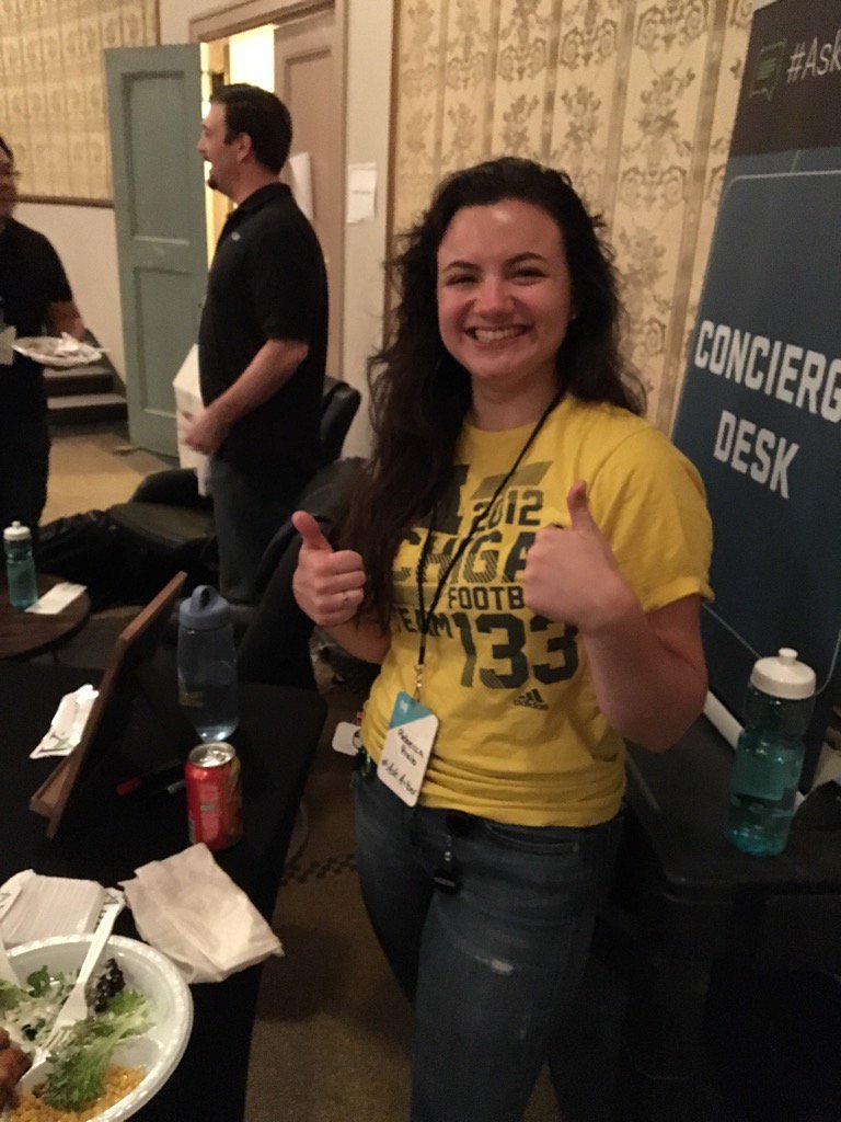 daniellecloss's tweet photo. Mhacks!! #mhacks #askarbor https://t.co/WnGgSHXy5X