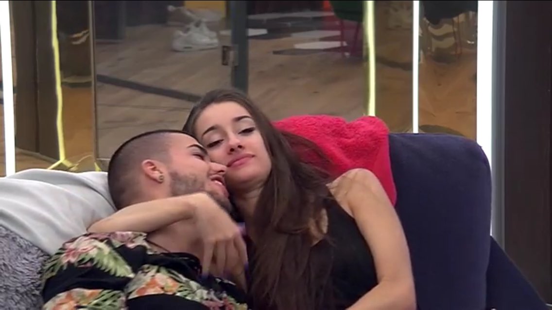 adaristasgh17's tweet photo. Pol y Adara...😍 #Gh17 #Ghdirecto #Granhermano  #adaralamejor #adaramolinero #Polgh https://t.co/Z6eb9tmKuo