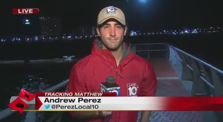 After #HurricaneMatthew, #Jacksonville reports power outages bit.ly/2d9WBwp?utm_me… https://t.co/KQJAAKrnQZ