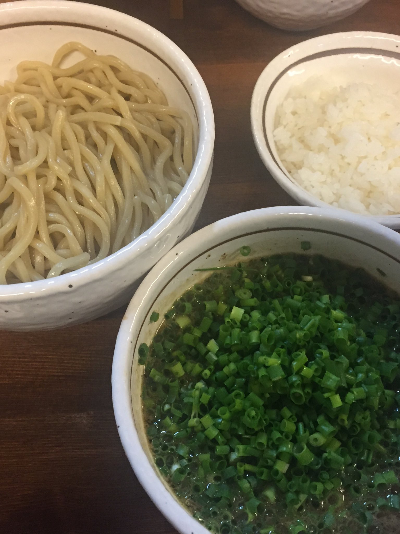 ばあきん 茨城県常陸太田市 白ひげ カレーつけ麺大 味玉 ネギ ごはん 久しぶりの訪問 そう この味この味 極太メンマも最高 最後はごはんを投入 こちらでは初めてでしたが旨いです 安定していて間違いのない一杯 ご馳走さまです T Co