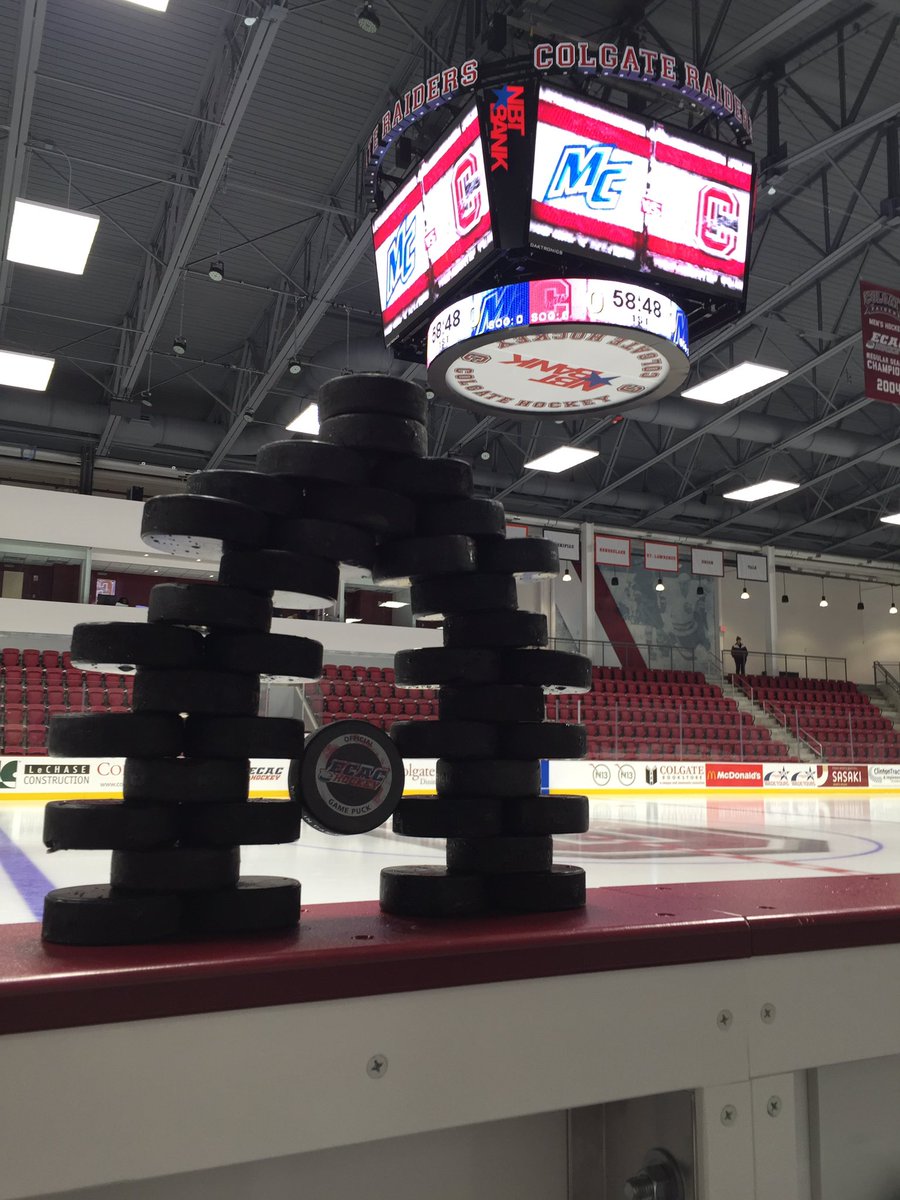 Meg_Mae29's tweet photo. Got the W again tonight! Puck stack game still going strong 👊🏼 #GoGate #puckstack https://t.co/eIeacUo2Mt