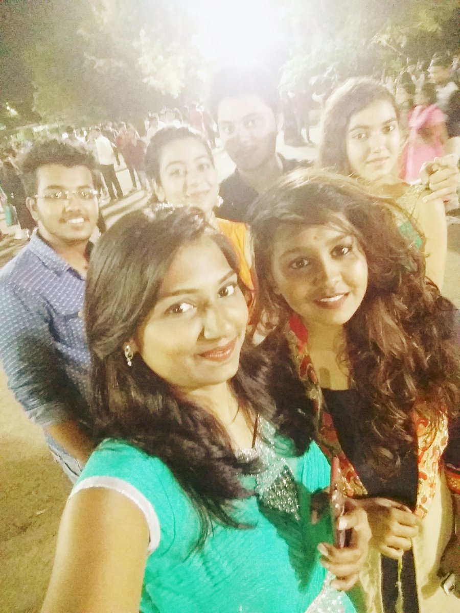 MothePm's tweet photo. Dandiya# night https://t.co/PyU9GDBskR