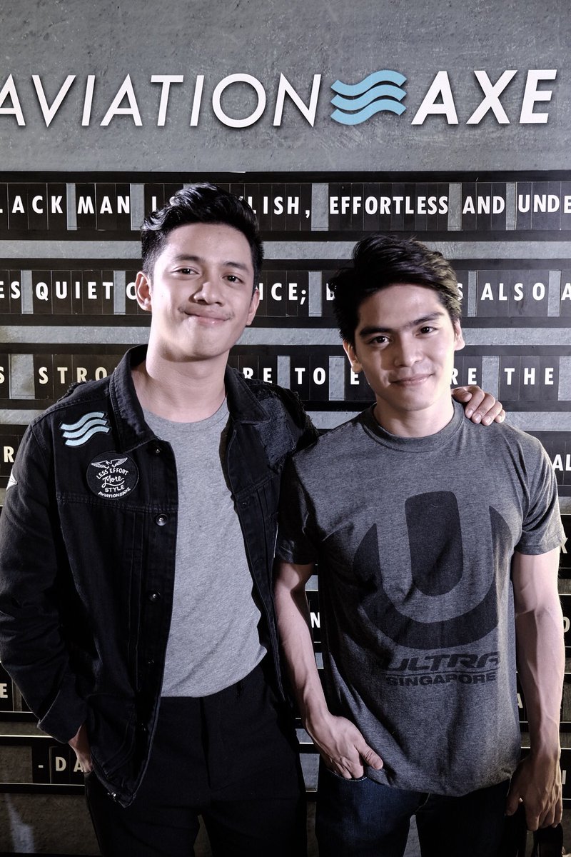 TheBonitoMan's tweet photo. #AxeBlackDavid // congrats, Dave! https://t.co/nBSk1rHP1X