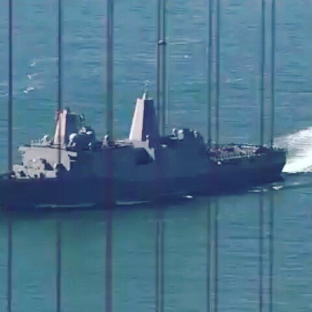 BarberWalters's tweet photo. What an epic shot! In case you missed it, the Parade of ships was going on in our city today. Another part of #fleetweeksf that is sche https://t.co/YqTHqB3YYn