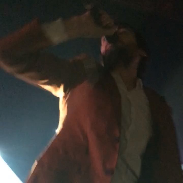 Babounetia's tweet photo. When you know ... too close ๐ฑ
#puggy #puggyband #matthewirons #theatredebethune #whenyouknโฆ https://t.co/3wRZFqNFSC https://t.co/frLtK6gol0