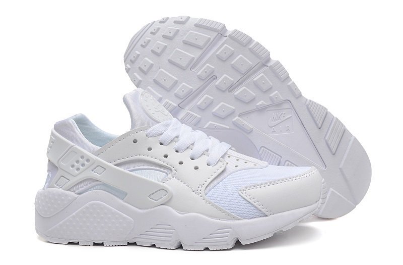 abelleagates's tweet photo. Like if you would wear these Huaraches ❤️
Order Now At https://t.co/NBP4z57W3q 
Get 10% off using discount code "StyleMe" https://t.co/mVOFq5IWzJ