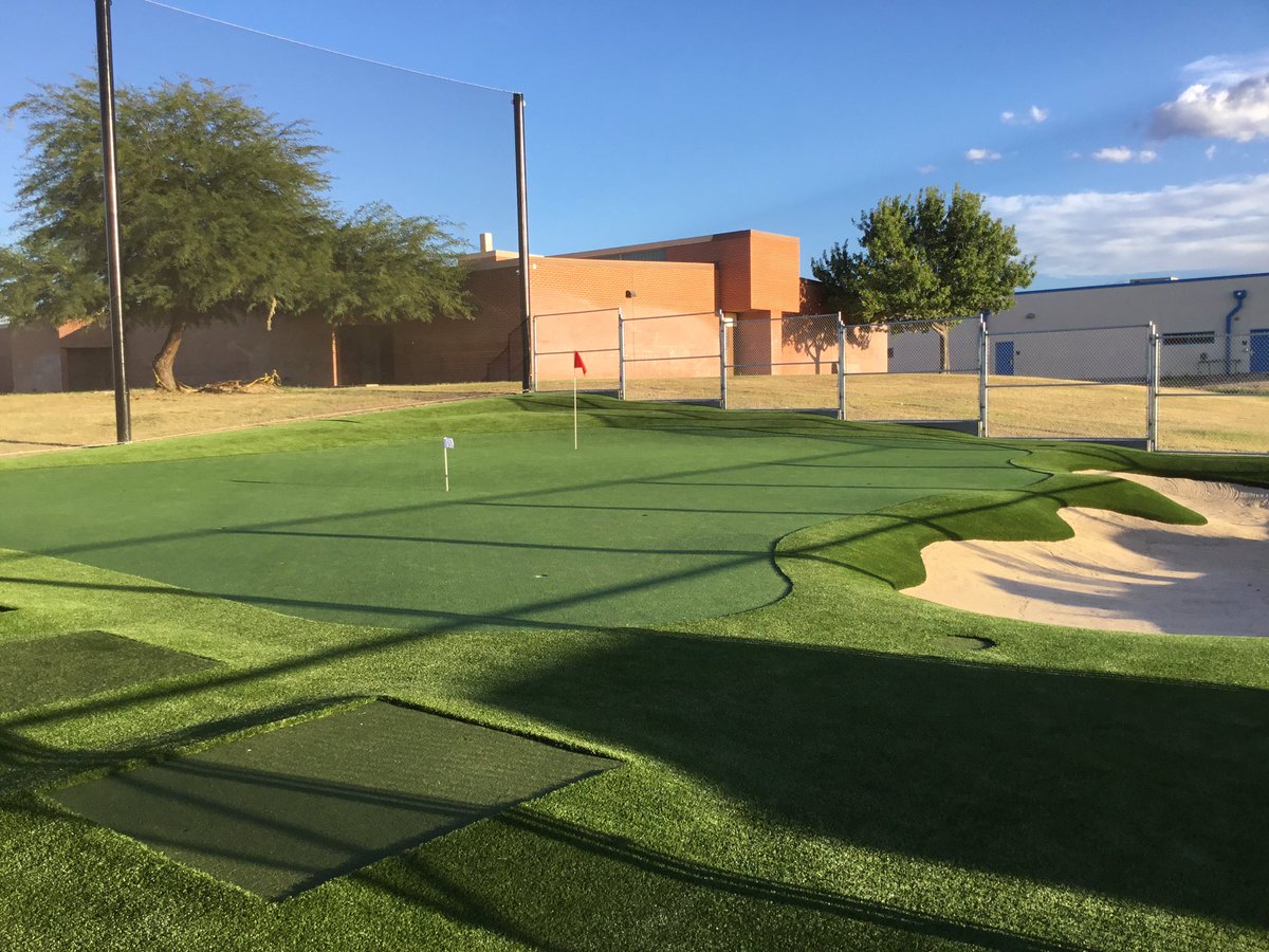 CelebrityGreens's tweet photo. I'm sure the @blue_devil_golf teams can't wait to get back to school! ⛳️🏌 https://t.co/FRvNQRh5Q2