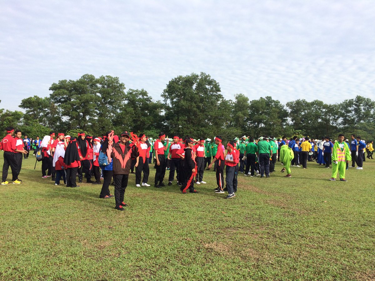 eskaypeedua's tweet photo. Kejohanan Balapan dan Padang serta #HariSukanNegara 2016. Hakuna Matata GO KP2 GO GO https://t.co/CWp05uzjcB