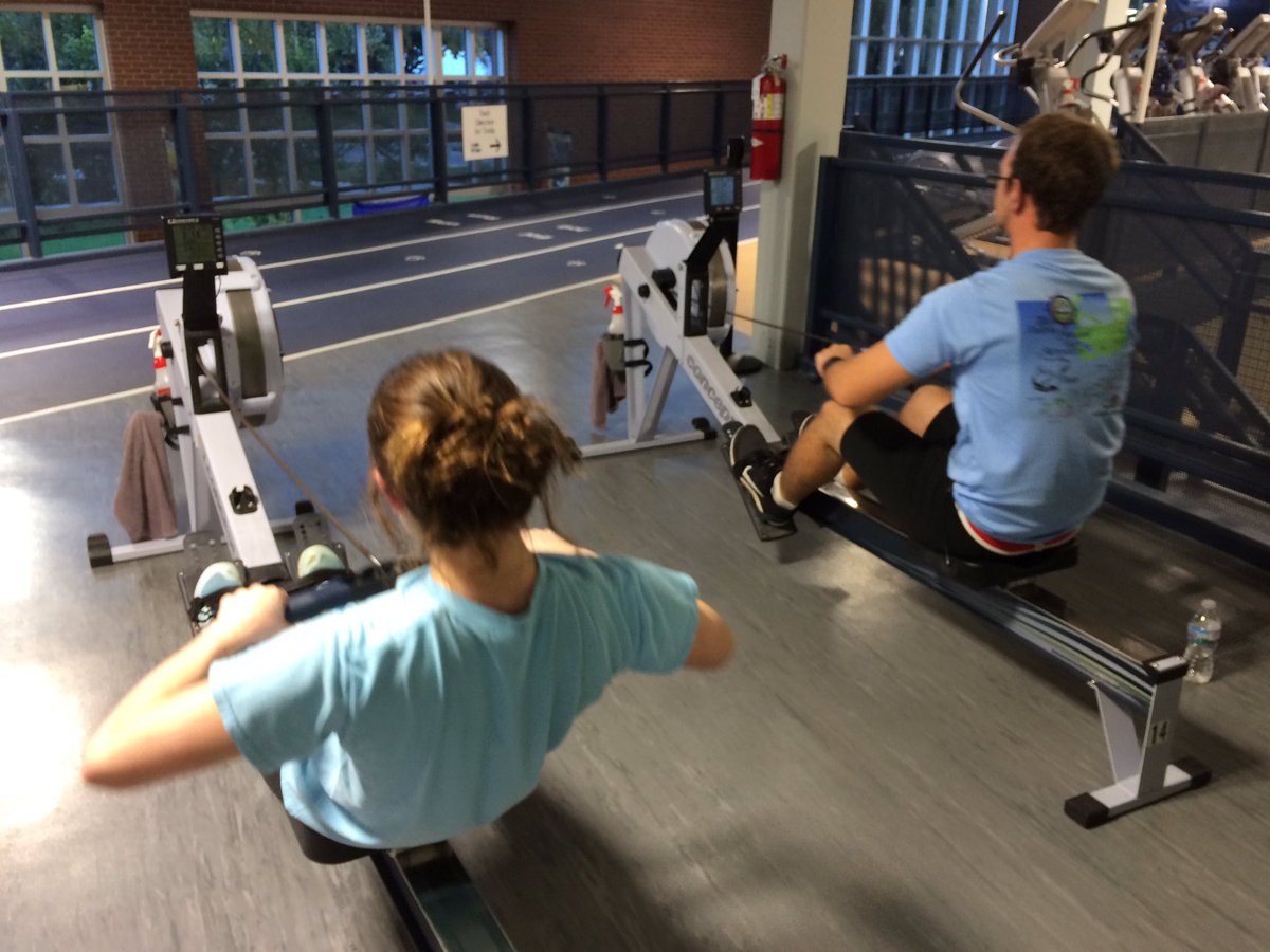 Butler_Rowing's tweet photo. Today we had a 2k party 🎉 #rowing #rowdawgs https://t.co/E6uuqV8ABI