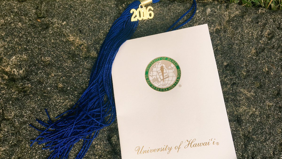 _jamilareba's tweet photo. It's coming💕 #fallcommencement https://t.co/UOFadRTFkR