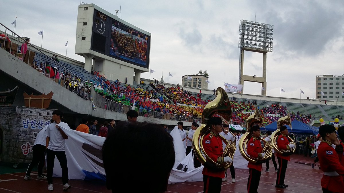 I6OXN6vm3uaNXu9's tweet image. #성낭시 
성남시민체육대회 개막식현장입니다~ ^^