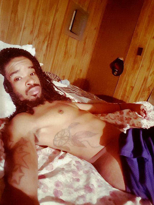 Watch kevykev's leaked NSFW photo on TwXstars