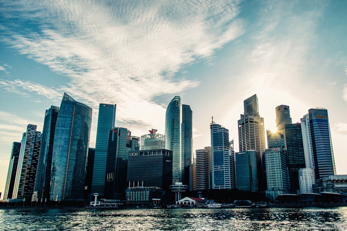 jonjovellanos's tweet photo. Defined against the sky @commonless_ -- Marina Bay, Singapore | #commonless https://t.co/g1gjHc5csq