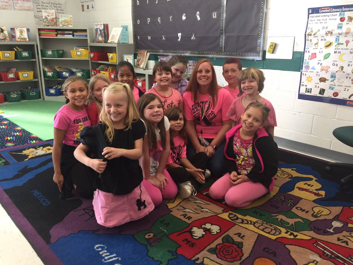 tdaniellem1ll3r's tweet photo. Pink out!! @weAREmckinley https://t.co/sKWEnpjk8o