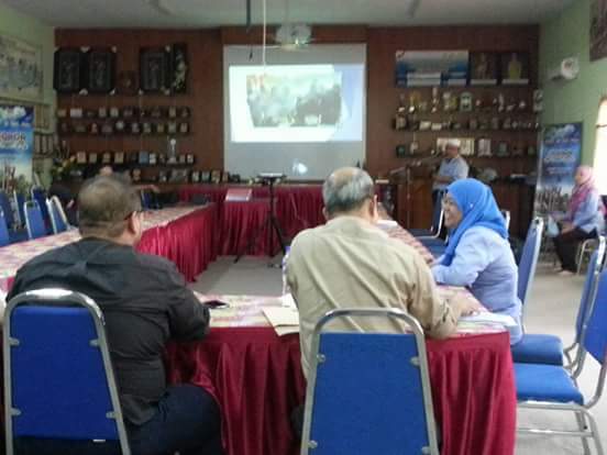 BuletinJohore's tweet photo. Homestay Kg Pt Tengah di Majlis Welcome Drink &amp; sesi taklimat dalam Program Penilaian ASEAN STANDART AWARD 2017 https://t.co/O9U3QjBziZ