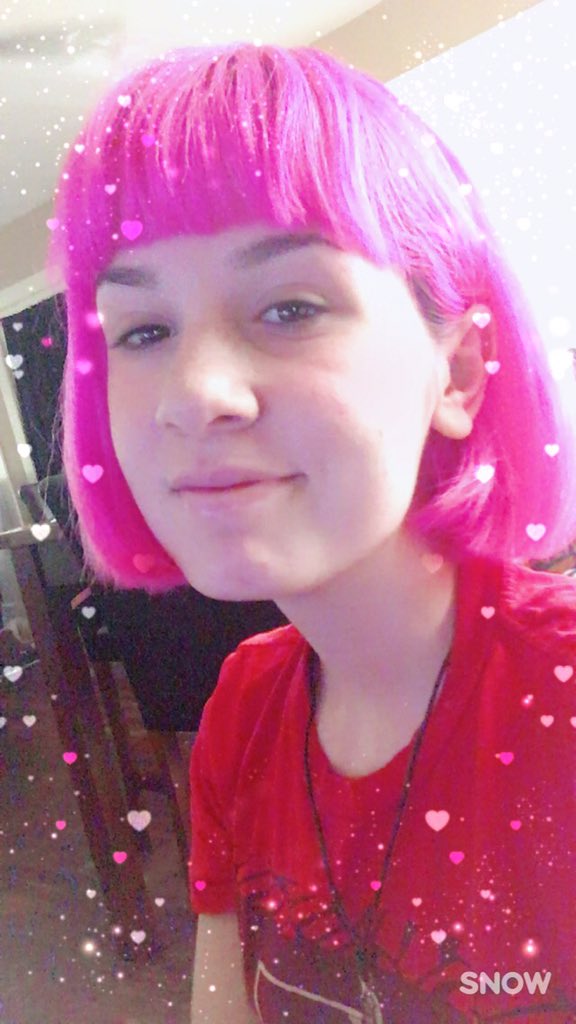 rawfearmovesme's tweet photo. Honestly @joshuadun is 90% the reason I have this hair color. https://t.co/VBaCj6XaBz