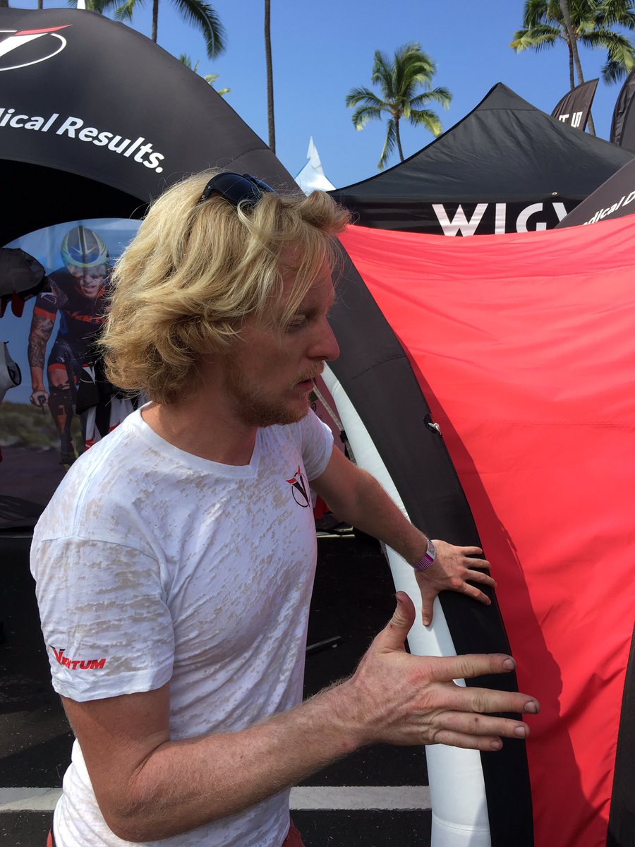 303Triathlon's tweet photo. We love trying the latest gear! Thanks @ventumracing  @jamesseear for the ride on @leandacave's bike. @MBandur #IMKona #bestassignmentever https://t.co/QKONHL1dOH