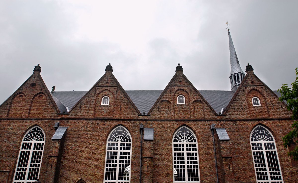 Friese kerken moeten samenwerking zoeken met niet-religieuze organisaties om mensen te helpen die in armoede leven bit.ly/2dBEcb5