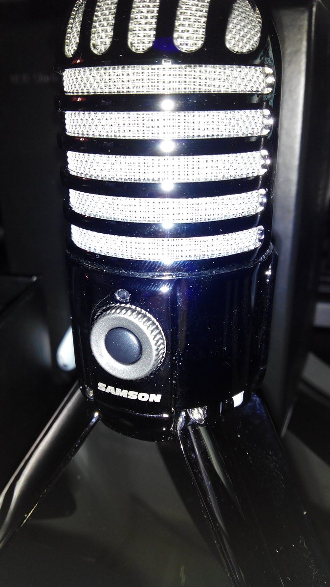 Elf4rw3N's tweet photo. Por fin llegó mi complemento para poder grabar jiji 😍 A ver como se porta. #samsonmeteormic #samson https://t.co/cWo5YuFgag