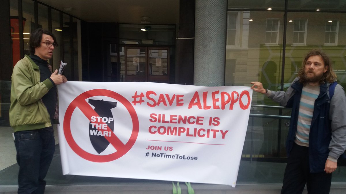 SyriaUK's tweet photo. #NoTimeToLose #SaveAleppo
At the @STWuk conference
https://t.co/iPFU1sSi6U https://t.co/WUFWi9yLFC