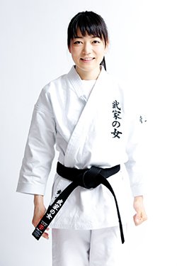 オモプラッタ 武家の女さんインタビュー T Co Phspzevbmc 武家の女 サンミュージック お笑い 武道 空手 Musicmakesfu T Co Dz17jiheeh Twitter