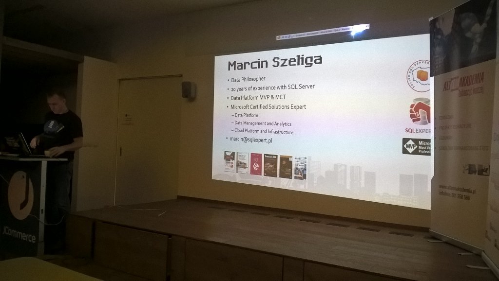 Adrian_SQL's tweet image. #siriuscoding #ranalytics by @SQLExpert_pl let&apos;s Get started!